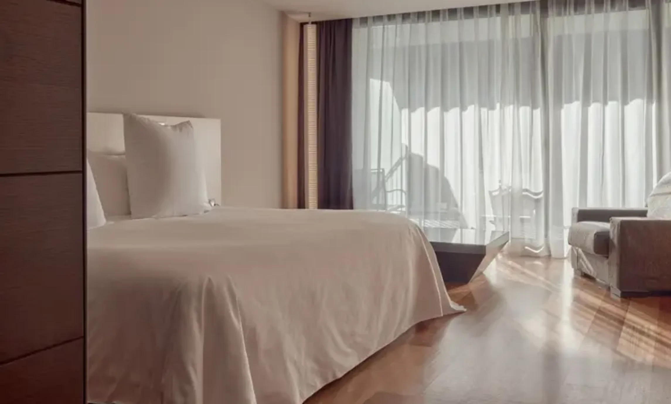 andorra-park-room-b andorra-park-room-b