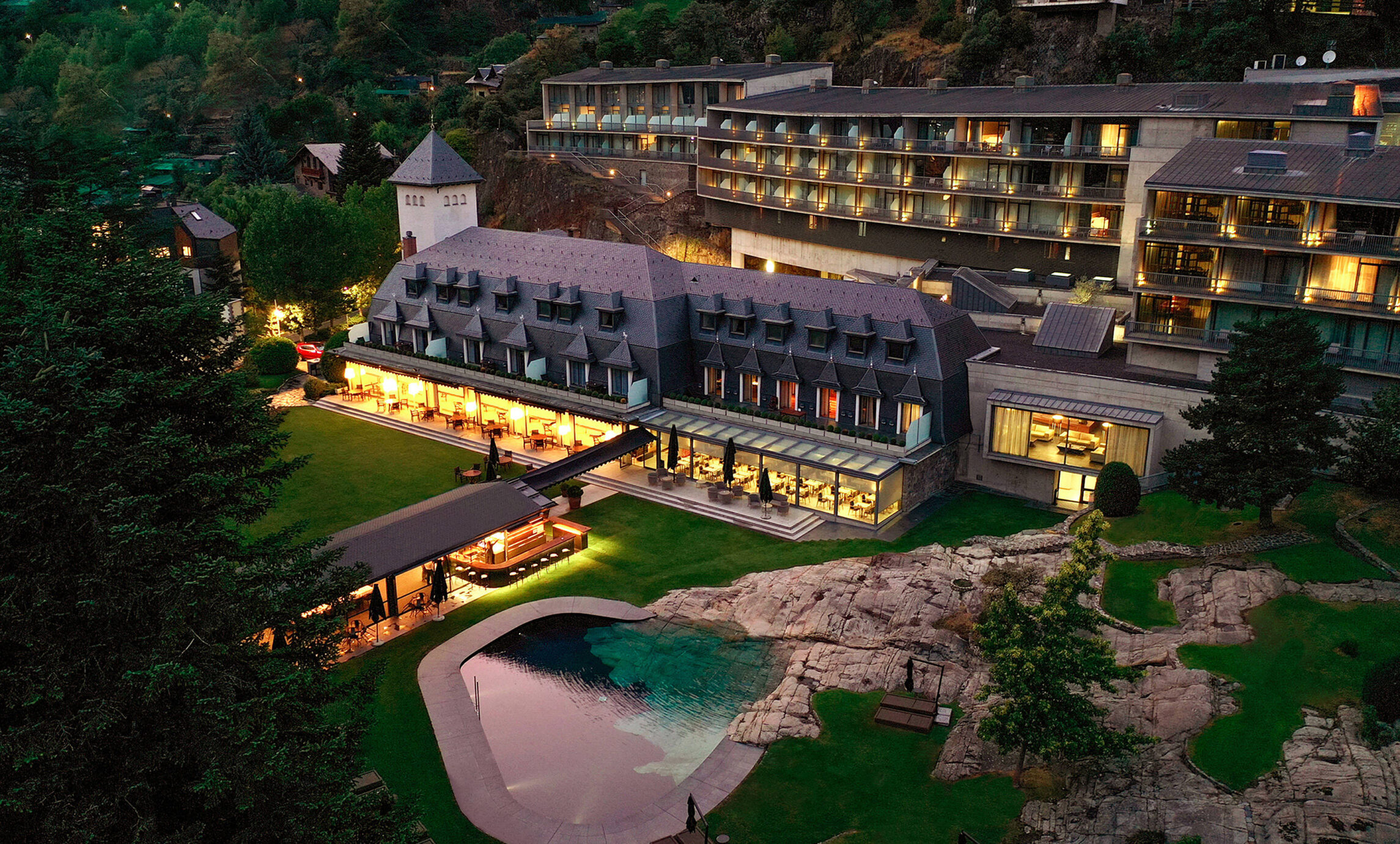 AndorraParkHotel-Exterior-Dron-02 AndorraParkHotel-Exterior-Dron-02